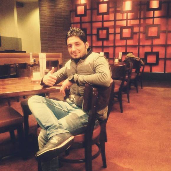 Meet your Posher, Hussein - Picture 1 of 1